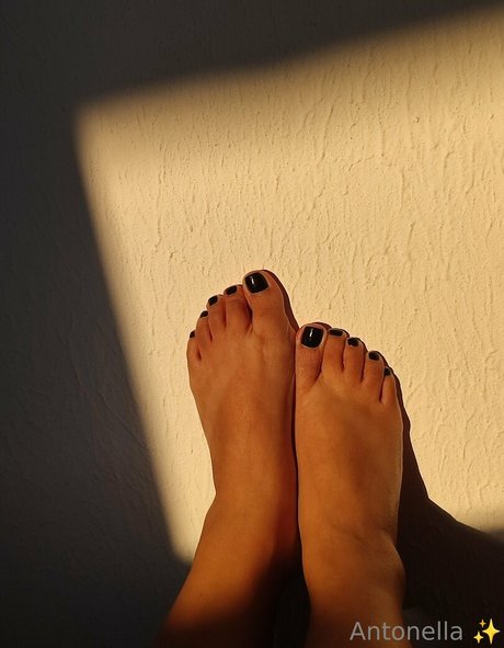 antonella 00 star hot pics