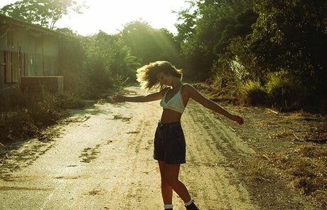 Roni Shif model art archive