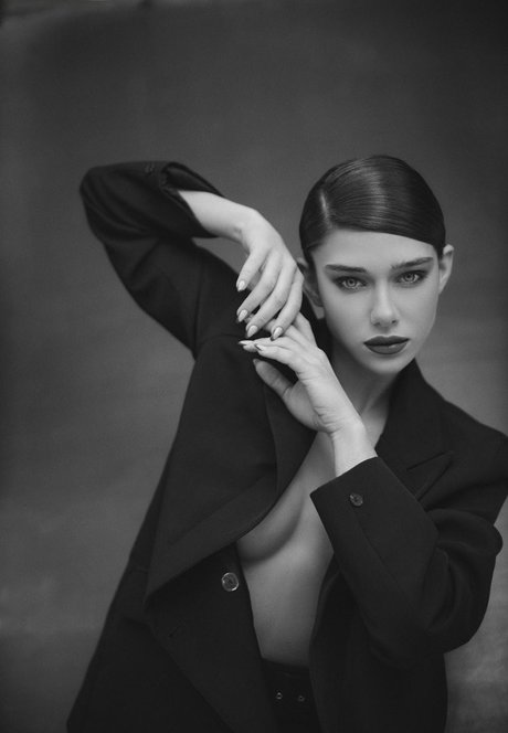 Milana Vino star pretty img