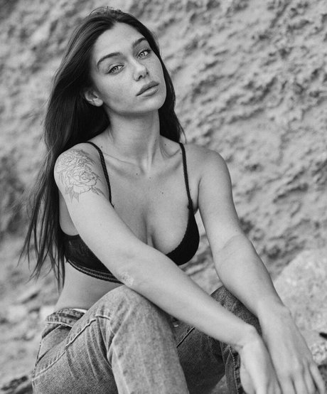 Milana Vino xxx pornstar images