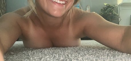 briannamaple star nude images