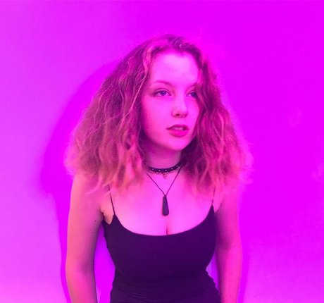 Jade Stone top actress photos