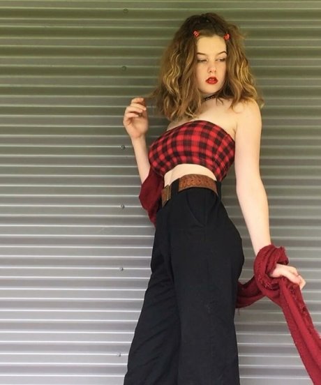 Jade Stone model exclusive galleries