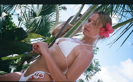 Sailor Brinkley Cook hot pornstar archive