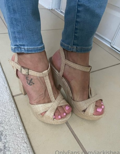 jackishea pretty model pics