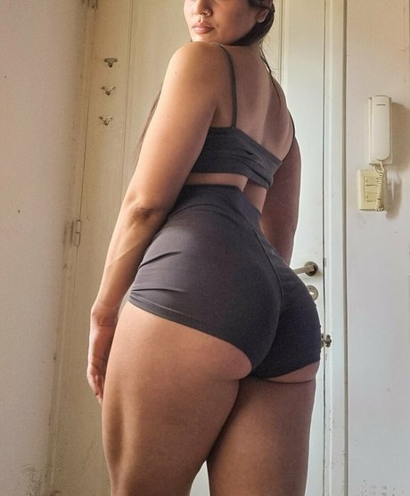 Zoey Riley model nice picture