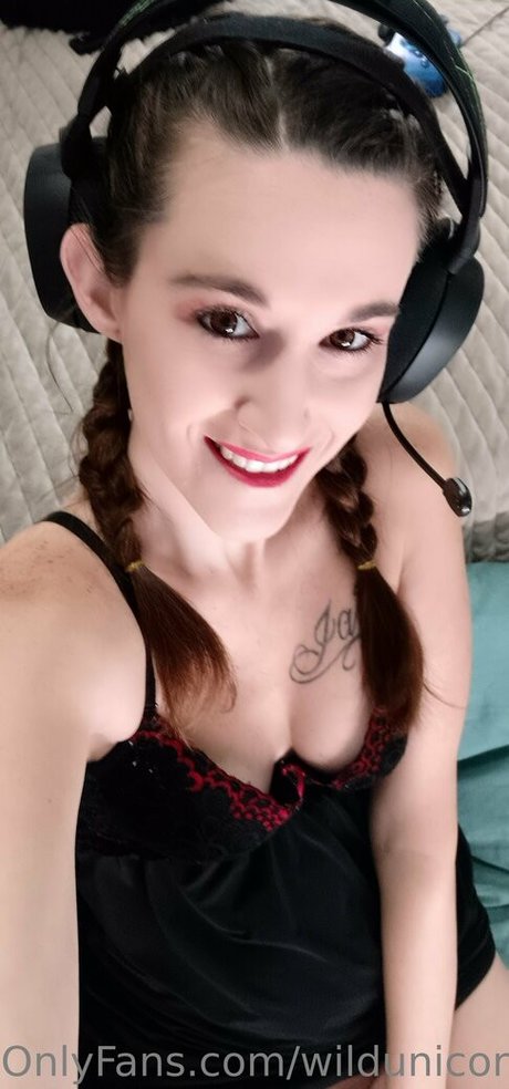 wildunicorninpink beautiful actress photo