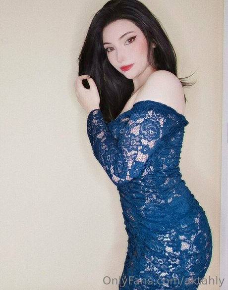 aktahly model art image