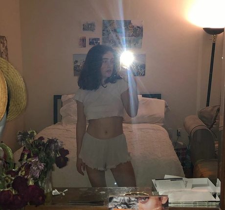 Rachel Sennott sex star photos