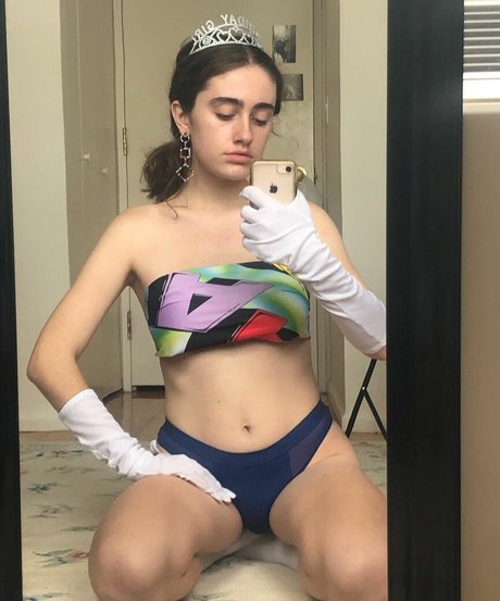 Rachel Sennott sex star picture