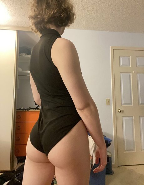 vivivioletmenace naked pornstar image