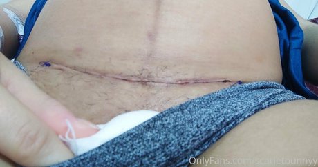 scarletbunnyy perfect actress picture