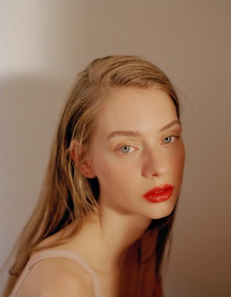 Lauren De Graaf art pornstar archive