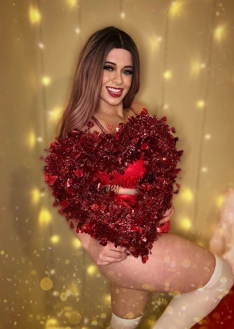 Spicey Dorky hot model pics