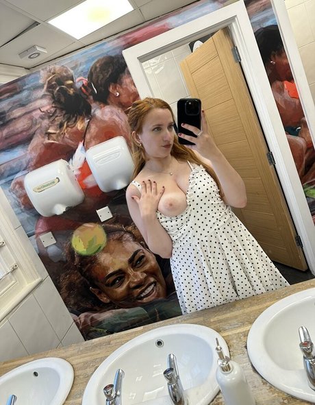 Unseen Greene pretty pornstar img