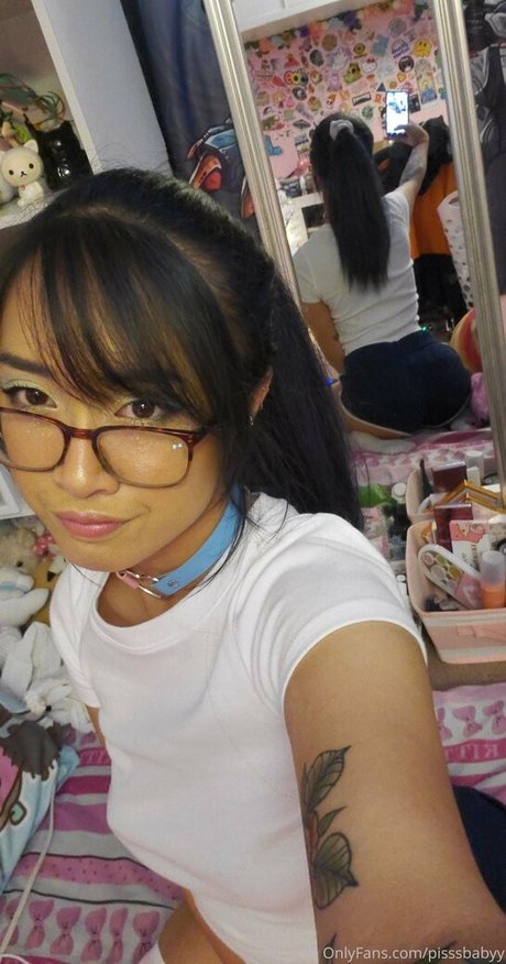 pisssbabyy nude pornstar gallery