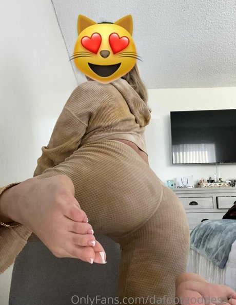 dafootgoddess1 star archive