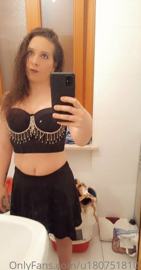 black squirt onlyfans nude picture