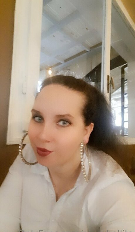 only queen84 xxx actress img