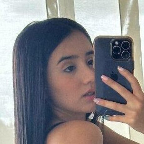 lovely zoe model top galleries