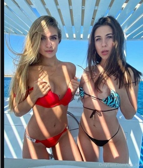 Luxury Mur model sexy photos