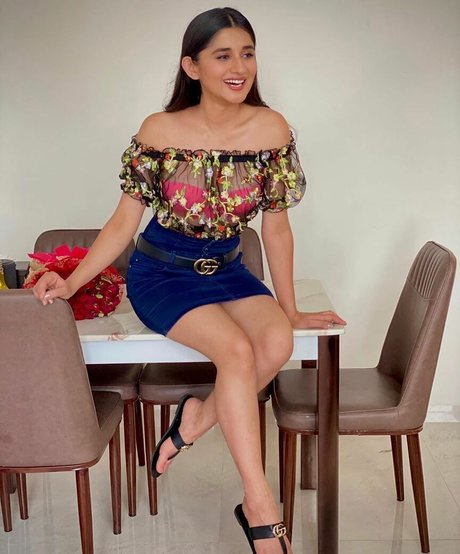 Kanika Mann top model pics