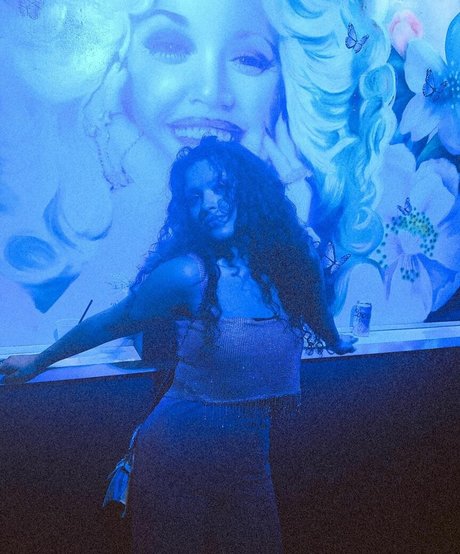 Chloe Alexander pornstar img