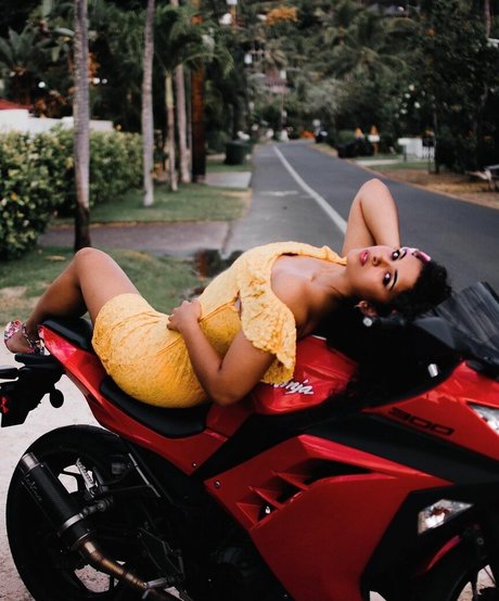 Chloe Alexander hot star images