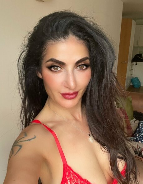 hooters onlyfans hot sexy gallery