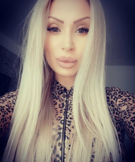 mother daughter onlyfans free sexy pics