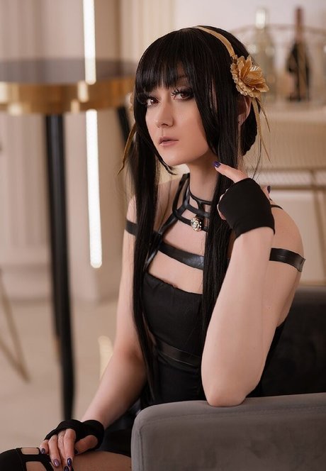 Damiena Hatred exclusive actress image