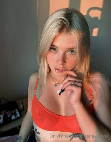 elisenextdoor high quality star pictures