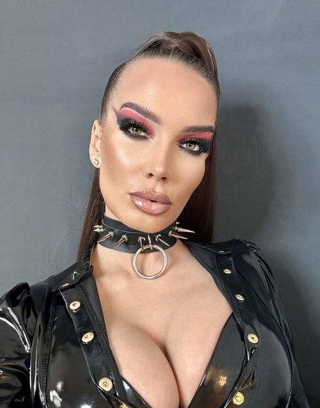 Mistress Ultraviolence perfect pornstar pics