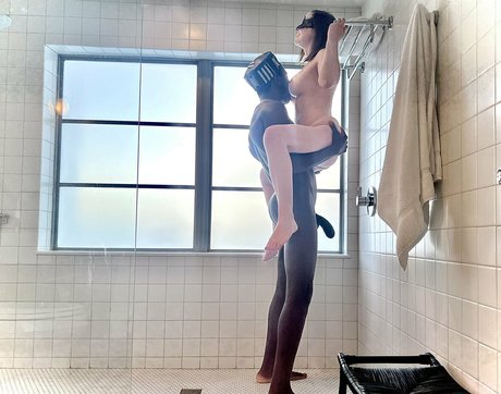 BellaRose nude actress pictures