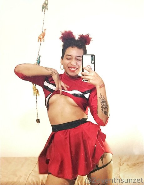 zeventhsunzet art actress images