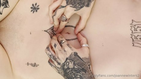 joannewinters2 hd star pic