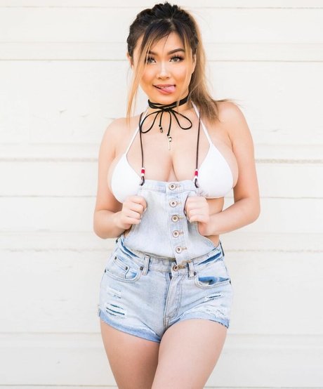 Rey Trajano pornstar naked pic