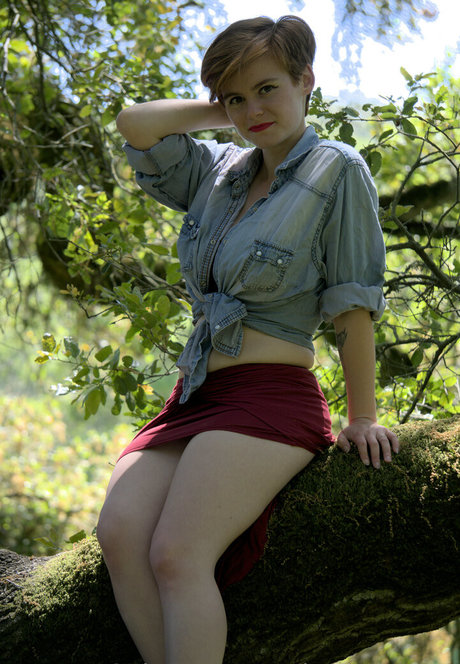 cinnamomum model nudes pic