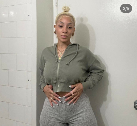 Villawase pornstar exclusive galleries