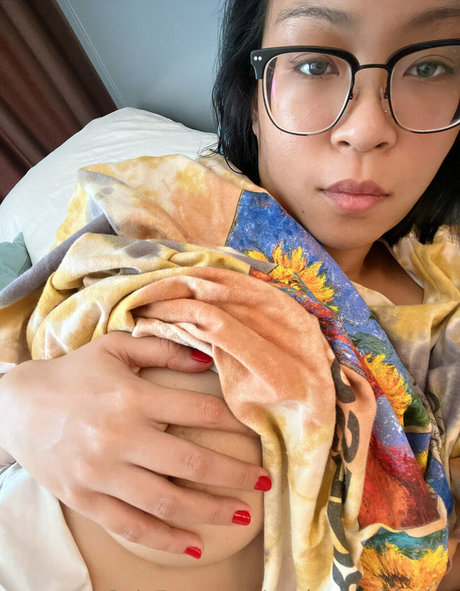 asian yoga onlyfans free nude galleries