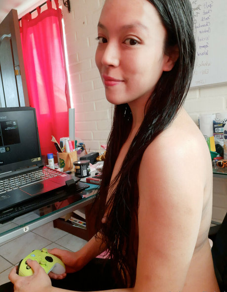 lolaxoficial hot model pics