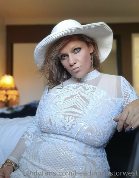 headingeastorwest star nudes pic