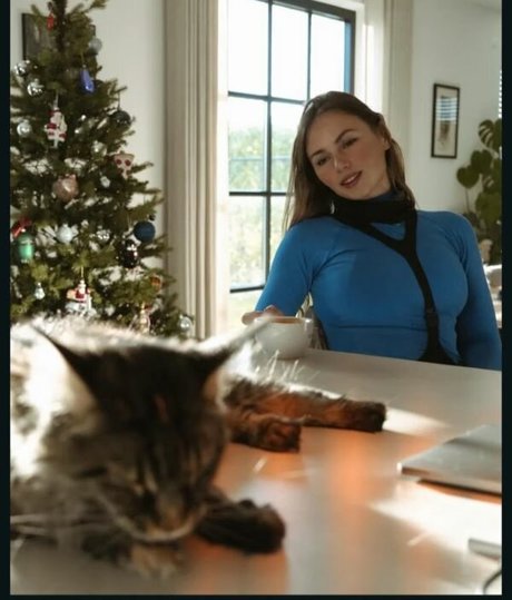 Puckmoonen perfect actress img