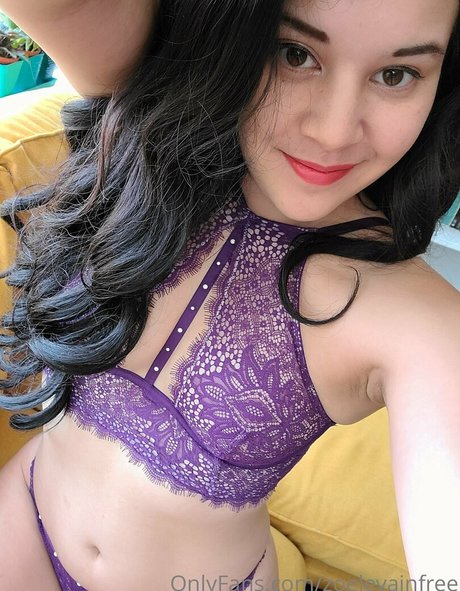 zoelevainfree pornstar perfect image