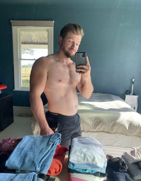 maxsmall model hd images