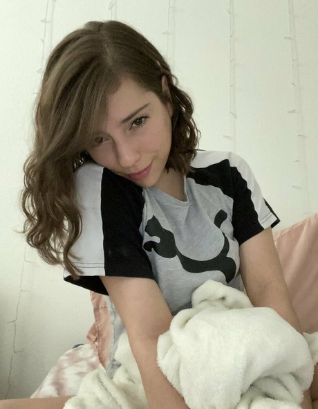 hurricanelexi hd model photo