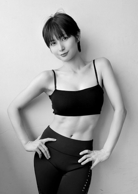 Oshima Rino model hd photo