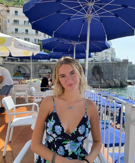 Maddie Gilmore exclusive actress gallery