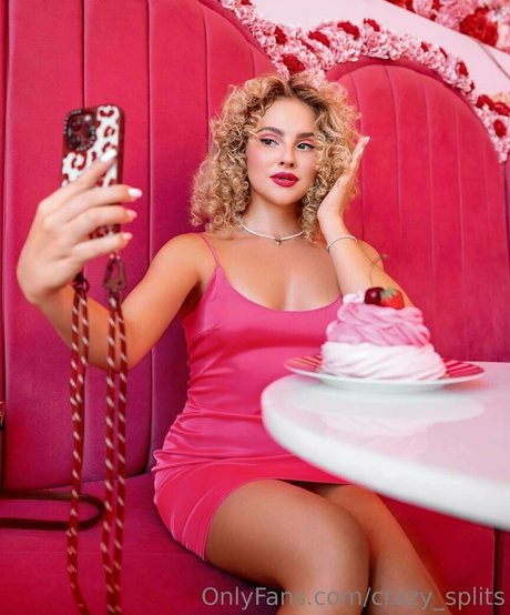 crazy splits pretty model image