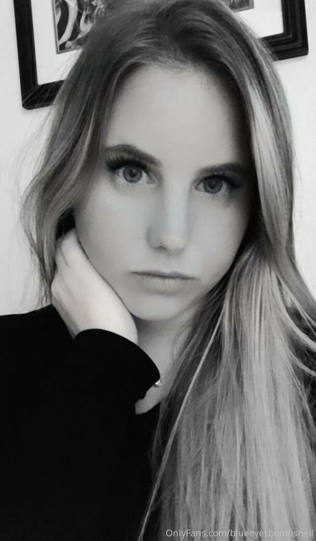 blueeyesbombshell perfect model pictures